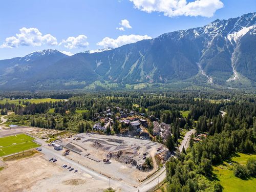 3-7362 Pemberton Farm Rd E, Pemberton, BC, V0N2L3 | Card Image