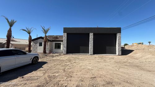 691 Acoma Blvd N, Lake Havasu City, AZ, 86403-3664 | Card Image