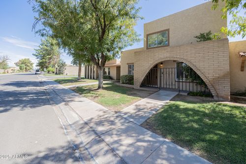 2127 E Minton Dr, Tempe, AZ, 85282-7437 | Card Image