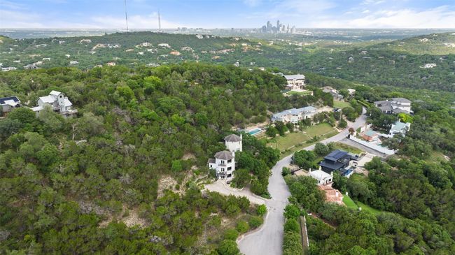 5312 Scenic View Dr, House other with 2 bedrooms, 3 bathrooms and 2 parking in Austin TX | Image 37