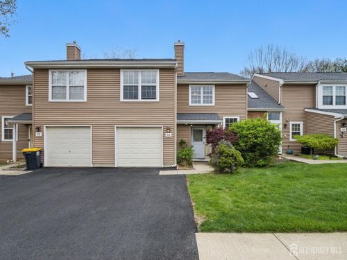 33 Avebury Pl, Somerset, NJ, 08873-4722 | Card Image