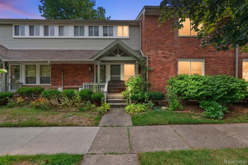 1940 Planavon St, Ferndale, MI, 48220-1757 | Card Image