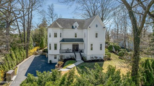 16 Summit Rd, Riverside, CT, 06878-2107 | Card Image