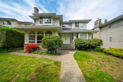 7135 4th St, Burnaby, BC, V5E3X7 | Card Image