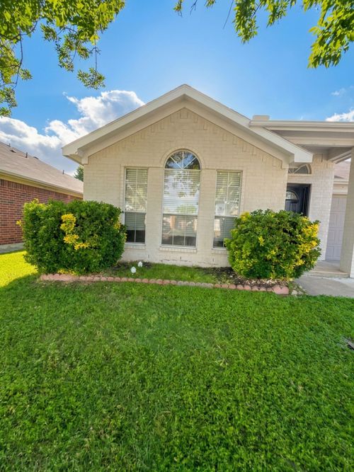 6105 Seese Dr, Arlington, TX, 76018-4051 | Card Image