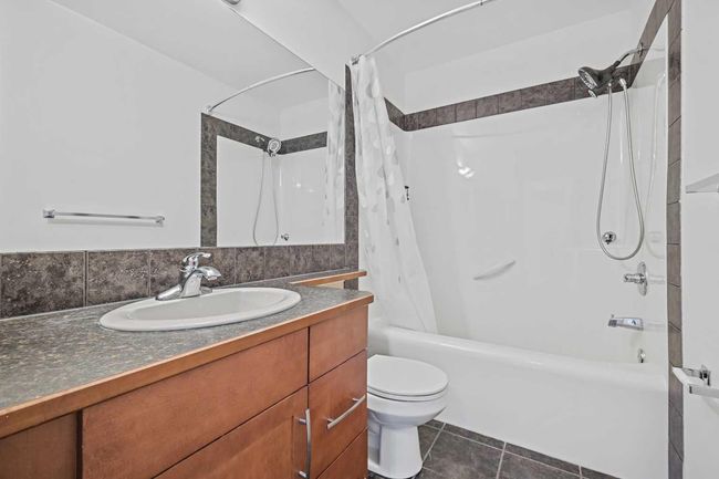 19 Rockyspring Green Nw, House other with 4 bedrooms, 4 bathrooms and 4 parking in Calgary AB | Image 24