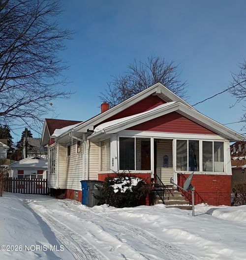 3943 Almeda Dr, Toledo, OH, 43612-1132 | Card Image