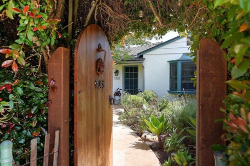 000 Medio Road, Santa Barbara, CA, 93103 | Card Image