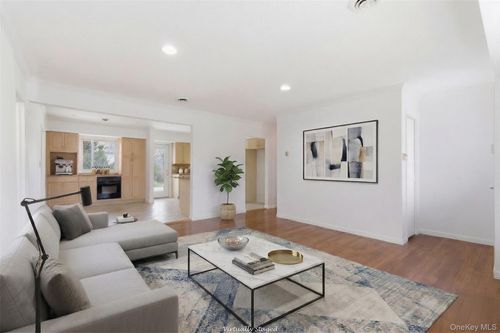 137 Burr Rd, East Northport, NY, 11731-5338 | Card Image