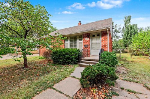 1863 S Parkwood Ln, Wichita, KS, 67218-4521 | Card Image