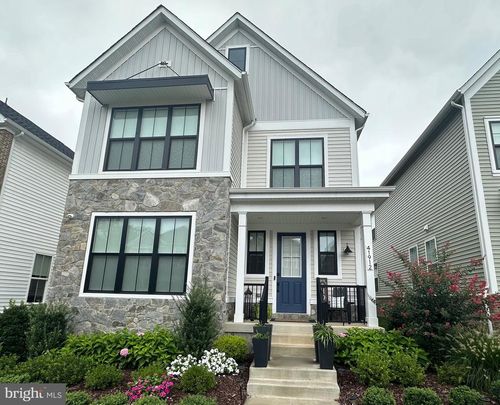 41912 Blair Woods Dr, BRAMBLETON, VA, 20148-6498 | Card Image