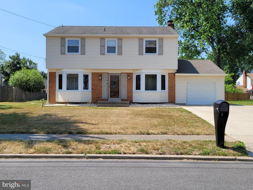 Mackin Dr, Cherry Hill, NJ 08002