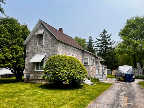 302 Thomas St, Scottville, MI, 49454-1066 | Card Image