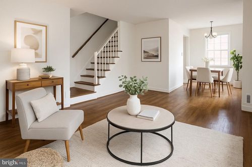 b-4654 36th St S, ARLINGTON, VA, 22206-1721 | Card Image