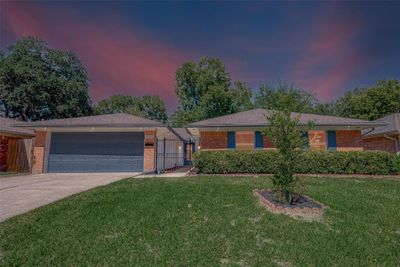 6126 Wister Lane, House other with 4 bedrooms, 3 bathrooms and null parking in Houston TX | Image 2