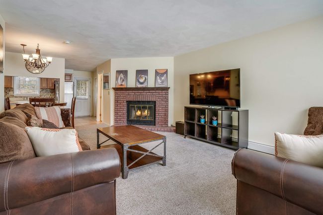 4 Chestnut Cir, Condo with 2 bedrooms, 3 bathrooms and null parking in Merrimack NH | Image 4