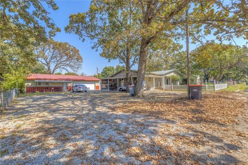 207 W Cherokee St, Jay, OK, 74346-3330 | Card Image