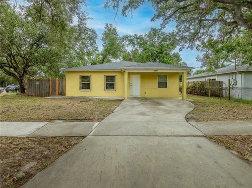 8702 Fish Lake Rd, TAMPA, FL, 33619-4989 | Card Image