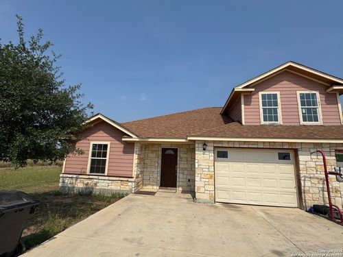 unit-1-14618 Quesenberry Rd, Von Ormy, TX, 78073-3666 | Card Image
