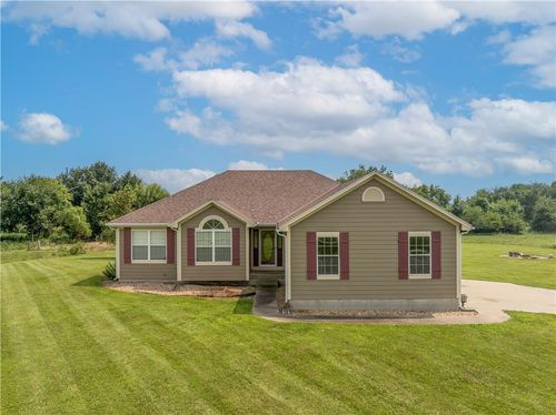 1287 Se State Route 13, Leeton, MO, 64761-8111 | Card Image
