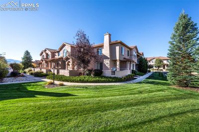 7123 Sand Crest View, Townhouse with 2 bedrooms, 2 bathrooms and 2 parking in Colorado Springs CO | Image 2