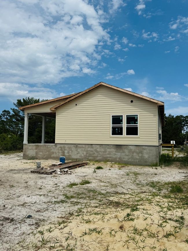 1588 Sandpiper Dr, House other with 3 bedrooms, 2 bathrooms and 3 parking in Carrabelle FL | Image 5