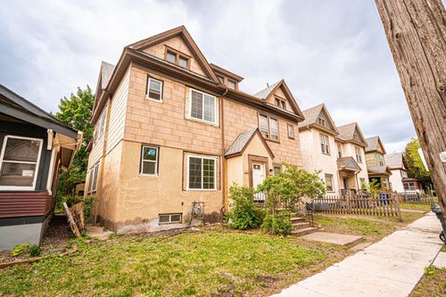 251 Maria Ave, Saint Paul, MN, 55106-6240 | Card Image