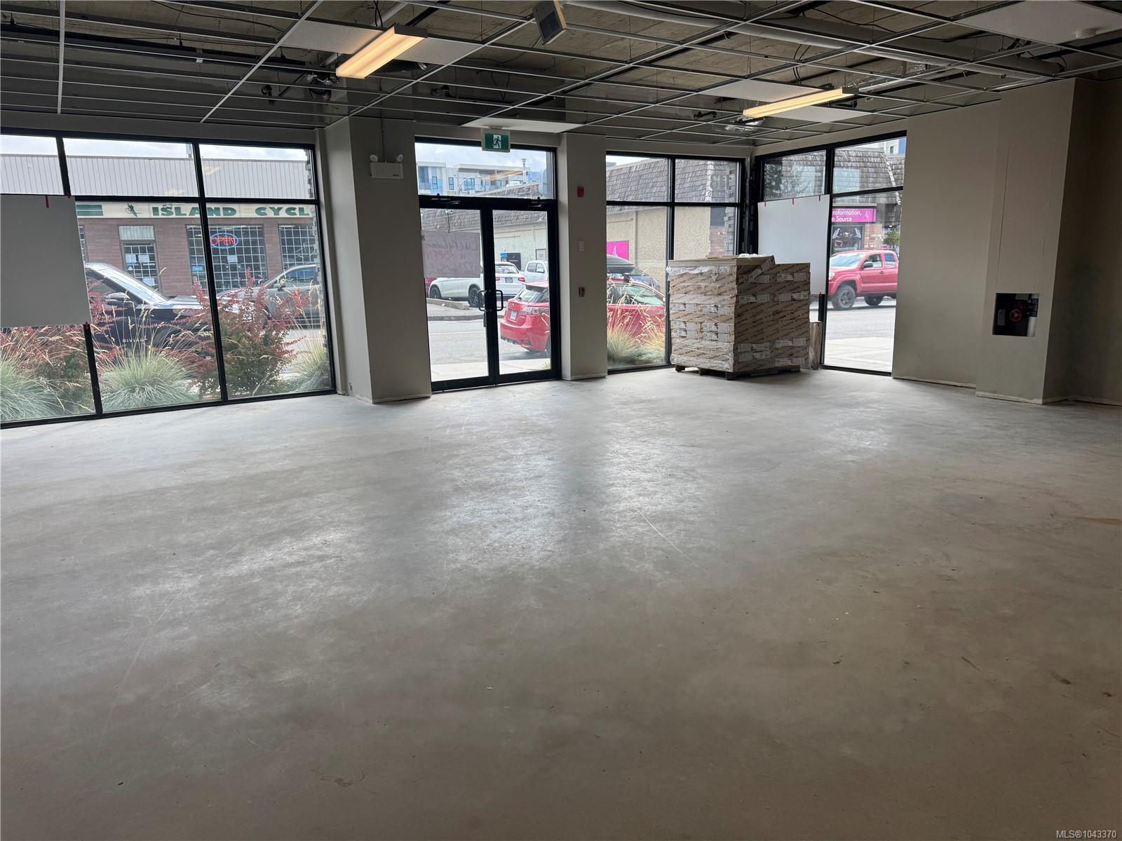 Commercial Lease in Parksville 2