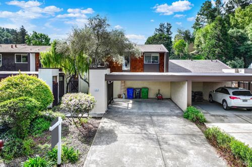 3161 Valley Green Ln, Napa, CA, 94558-5416 | Card Image