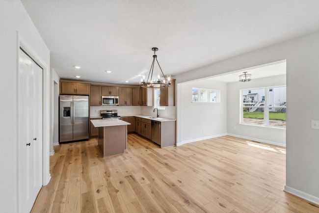 Kitchen Dining and Morning Room! | Image 7