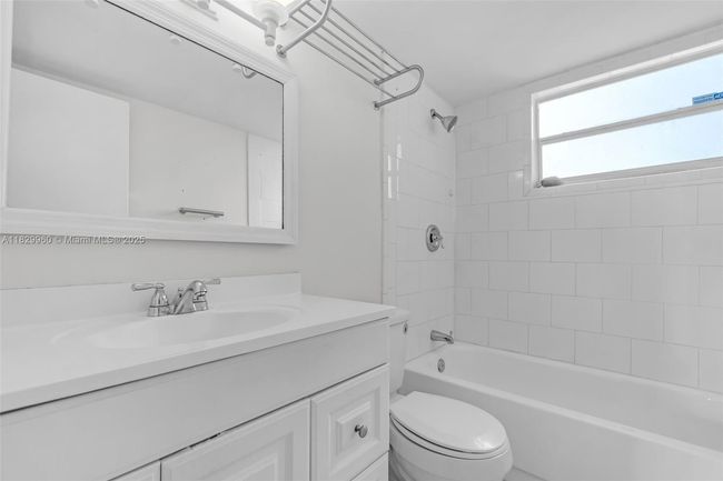 I - 14150 Sw 84 Th St, Condo with 2 bedrooms, 2 bathrooms and null parking in Miami FL | Image 12