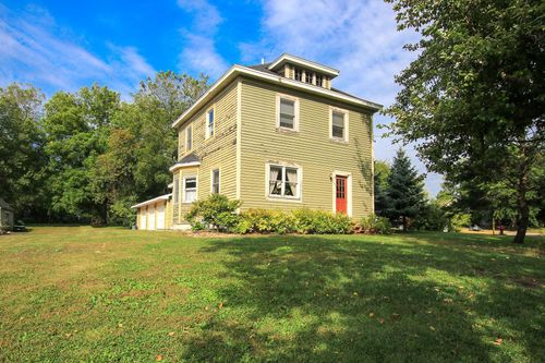 91 7th St, Dassel, MN, 55325-1020 | Card Image