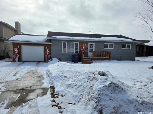 519 Carlyle Ave, Carlyle, SK, S0C0R0 | Card Image