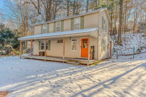 28 Jodo Way, Bethlehem, NH, 03574-4905 | Card Image