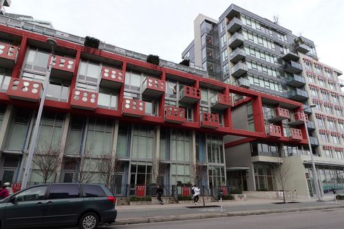 131 1st Ave E, Vancouver, BC, V6A0E8 | Card Image