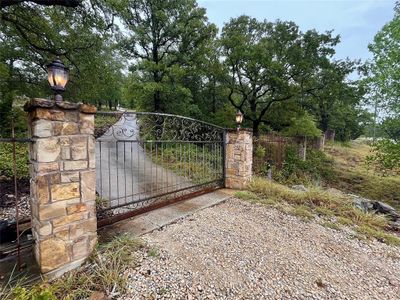 View of gate | Image 2