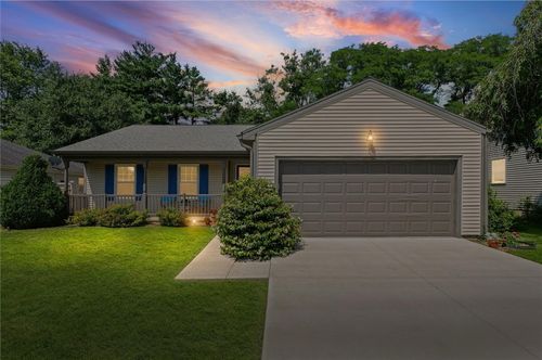 2506 Woodlawn Dr, Charleston, IL, 61920-4253 | Card Image