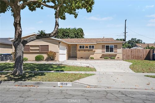 1519 W Maxzim Ave, Fullerton, CA, 92833-4511 | Card Image