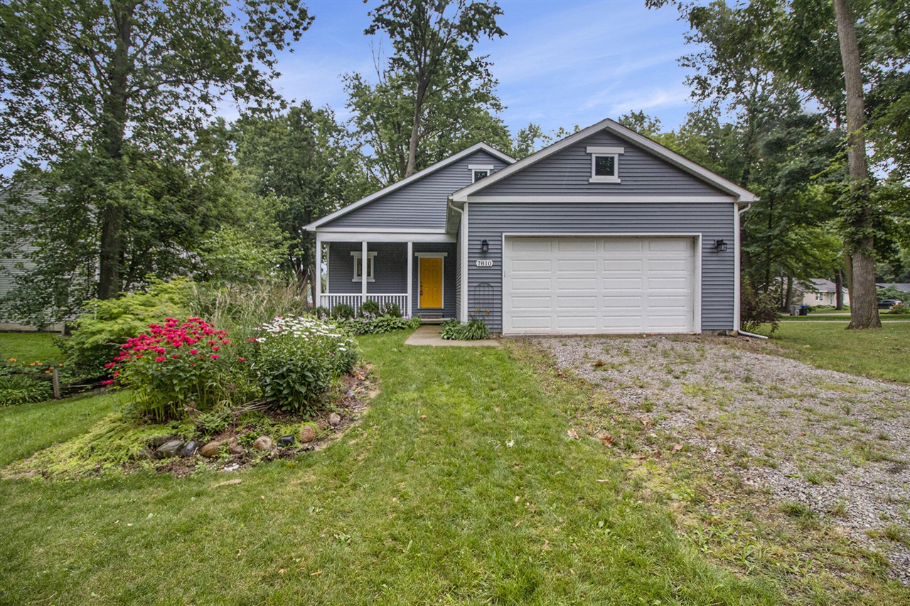 Shady Ln, Whitmore Lake, MI 48189