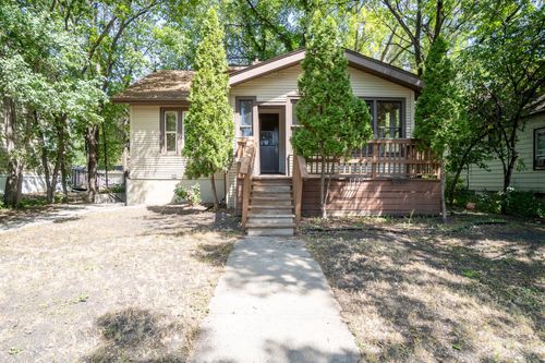 915 College Street N, Fargo, ND, 58102 | Card Image