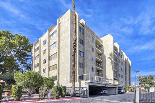 141-745 N Royal Crest Cir, Las Vegas, NV, 89169-3884 | Card Image