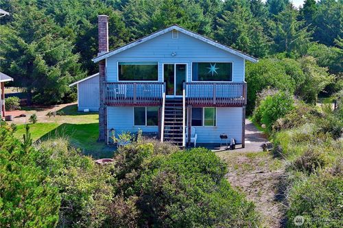 33 Ocean Ln, Copalis Beach, WA, 98535-1231 | Card Image