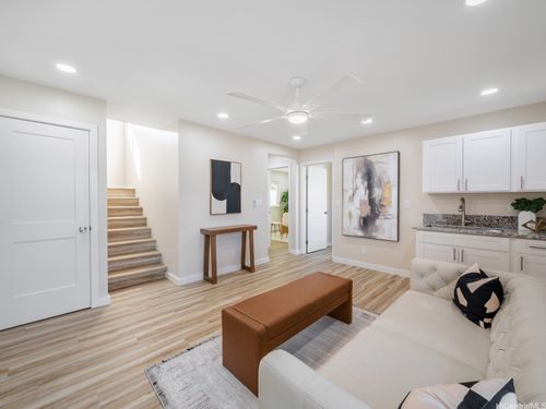 1091 Alahaki St, Kailua, HI, 96734-4111 | Card Image