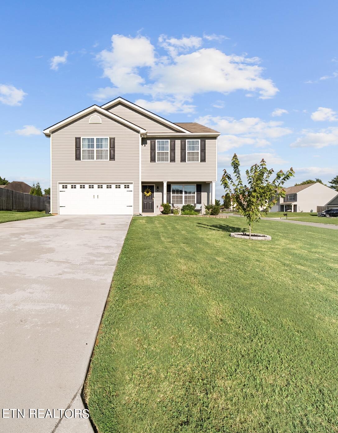 Dolphin Ln, Powell, TN 37849