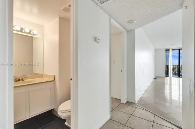 APT-2003 - 18151 Ne 31 St Ct, Condo with 1 bedrooms, 2 bathrooms and null parking in Aventura FL | Image 21