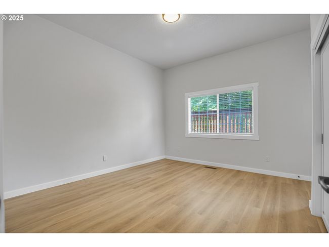 1111 Sw Linneman Ave, House other with 5 bedrooms, 3 bathrooms and 3 parking in Gresham OR | Image 21