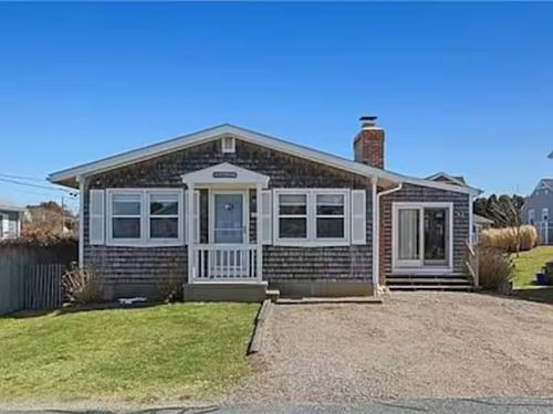 10 Stanton Ave, Narragansett, RI, 02882-6307 | Card Image