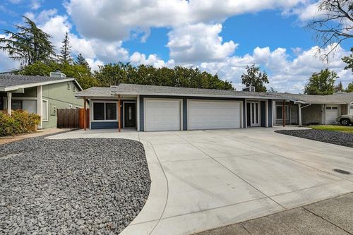 2432 Camino Garden Way, Carmichael, CA, 95608 | Card Image
