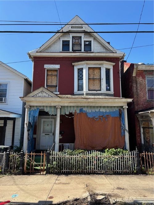 414 Mills Ave, Braddock, PA, 15104-1542 | Card Image