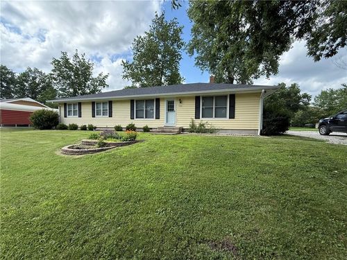 702 Grand Ave, Lacygne, KS, 66040-6030 | Card Image